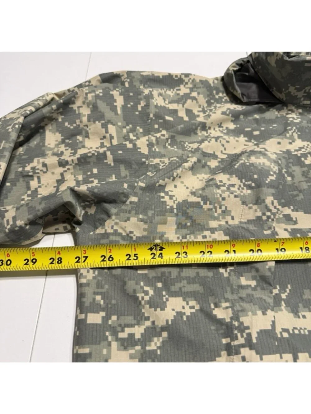 US Army Gen III ECWCS Soft Shell Jacket UCP Digital Camo Large Regular Military